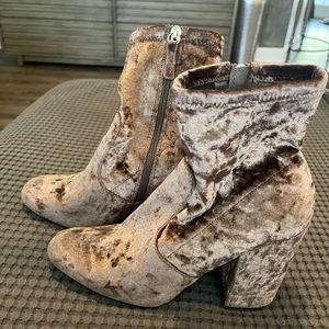 Steve Madden Velvet Block Midi Boot
